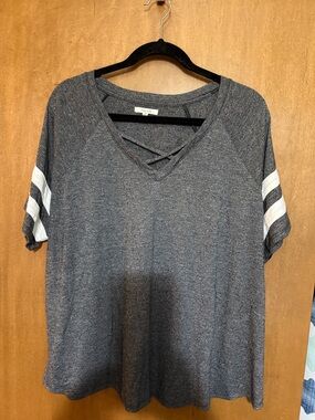 Maurices Heather Gray V-Neck Tee with White Sleeve Stripes